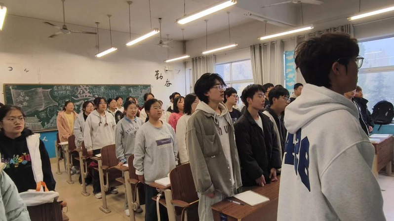 每月一歌